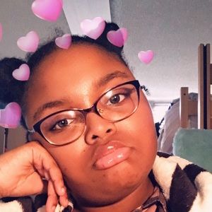 Meet your Posher, Myrakle